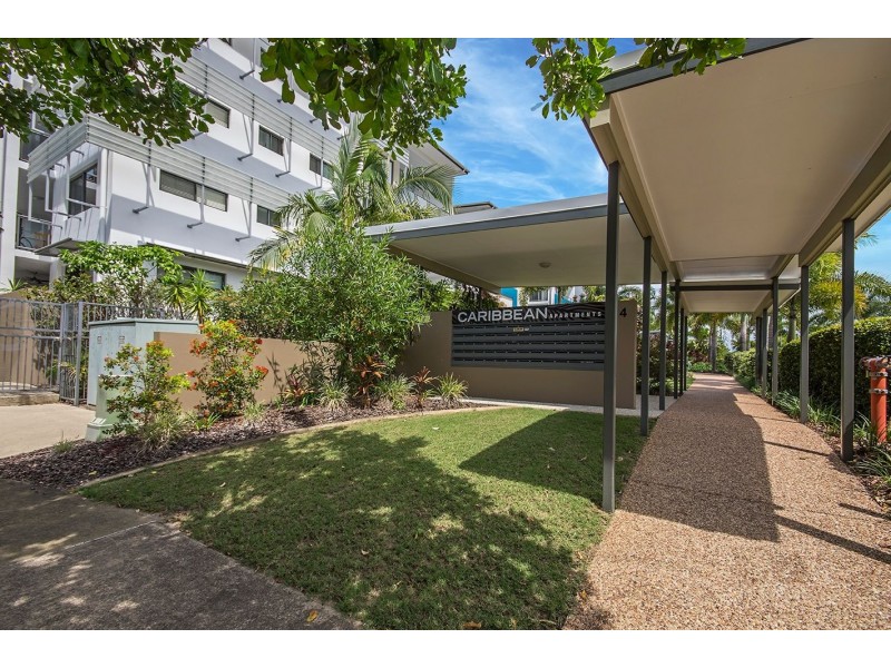 2/4 Grand Parade, Kawana Island QLD 4575