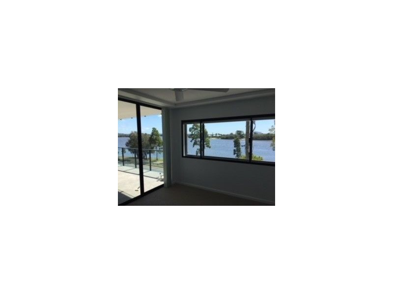 301/313 Bradman Ave, Maroochydore QLD 4558