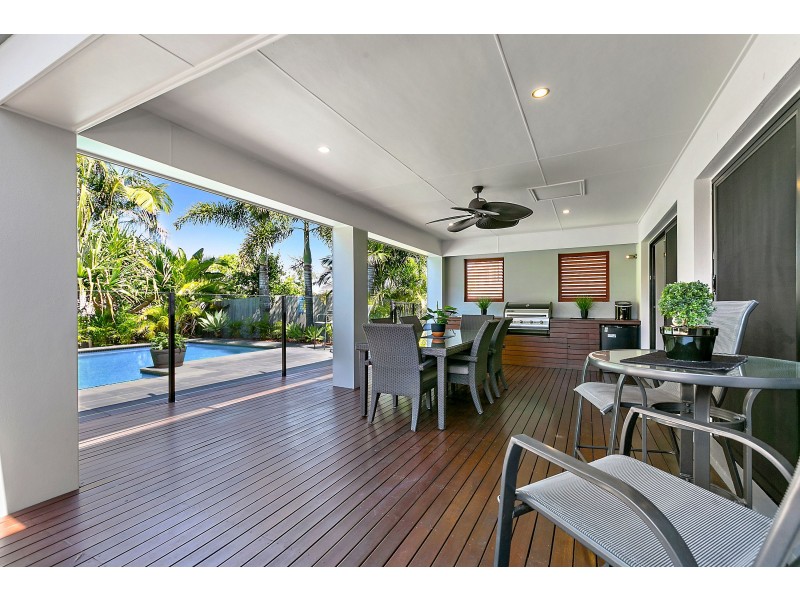 3 Thomson Place, Peregian Springs QLD 4573