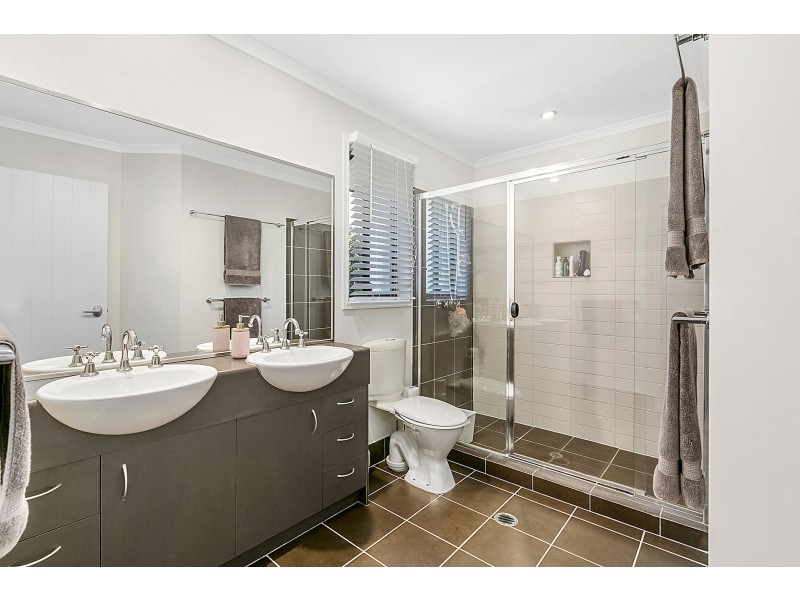 3 Thomson Place, Peregian Springs QLD 4573