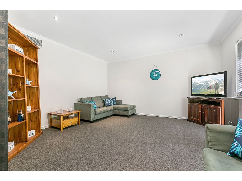 3 Thomson Place, Peregian Springs QLD 4573