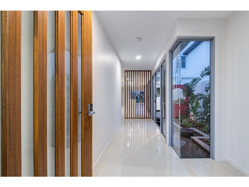 14 Mackenzie Drive, Maroochydore QLD 4558