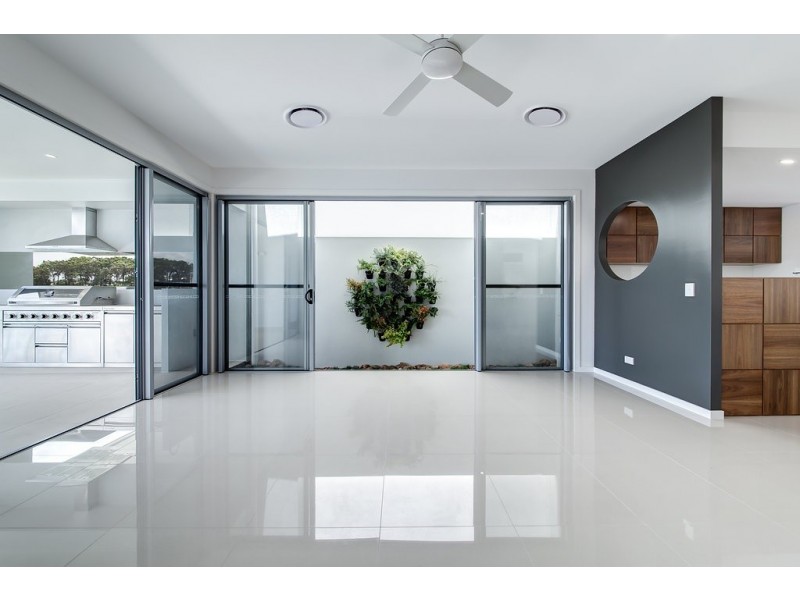 14 Mackenzie Drive, Maroochydore QLD 4558