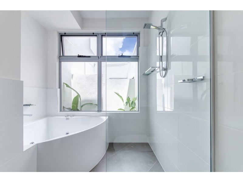 14 Mackenzie Drive, Maroochydore QLD 4558