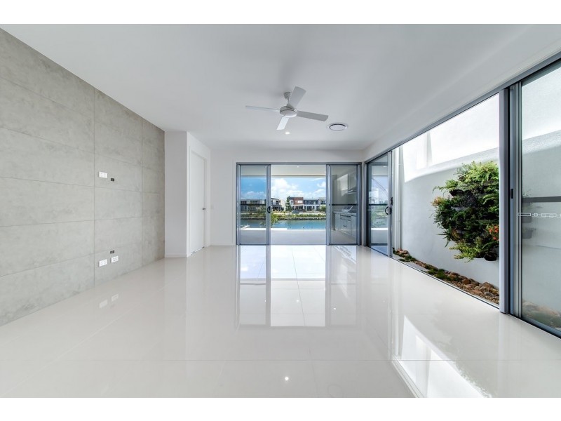 14 Mackenzie Drive, Maroochydore QLD 4558