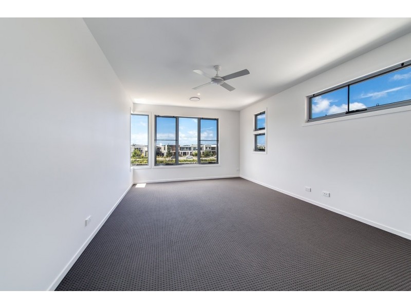 14 Mackenzie Drive, Maroochydore QLD 4558