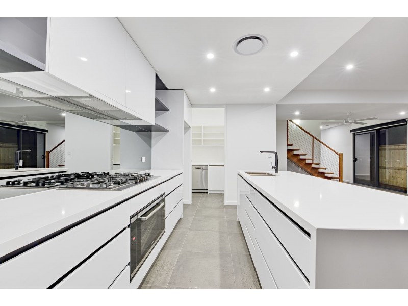 52 Reflection Crescent, Birtinya QLD 4575