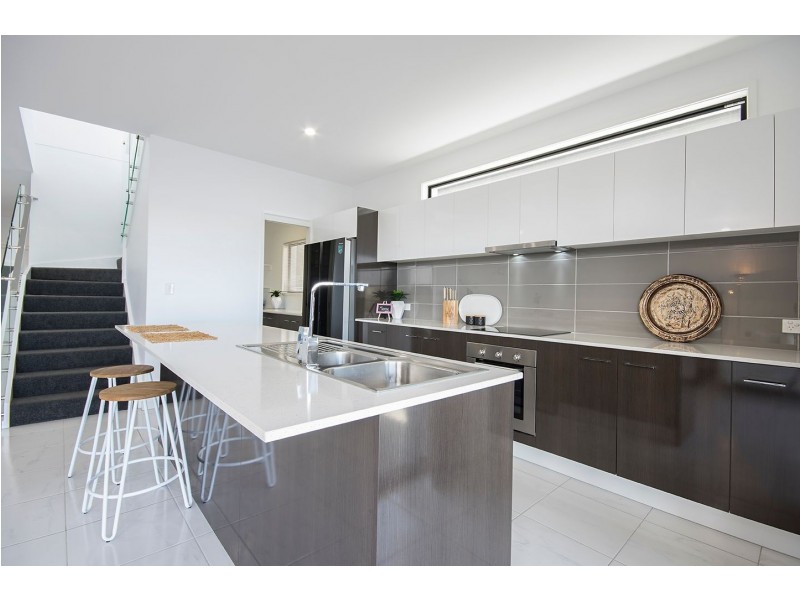 24 Reflection Crescent, Birtinya QLD 4575