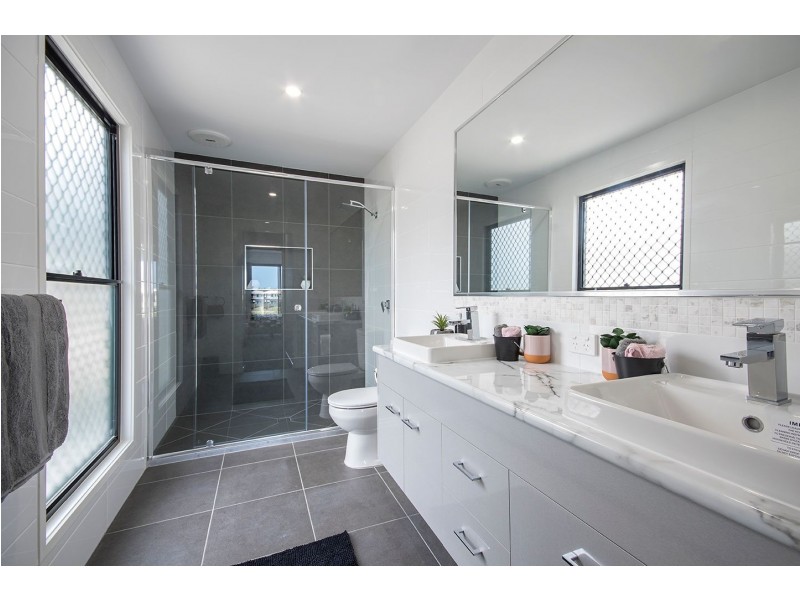 24 Reflection Crescent, Birtinya QLD 4575