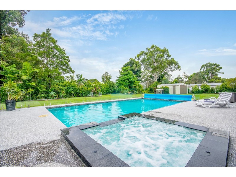 4 Exford Court, Cooroibah QLD 4565