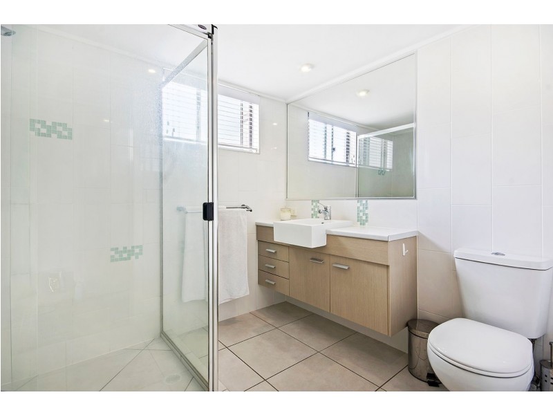 59/4 Grand Parade, Kawana Island QLD 4575