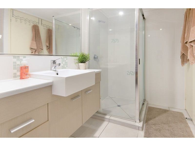 57/4 Grand Parade, Parrearra QLD 4575