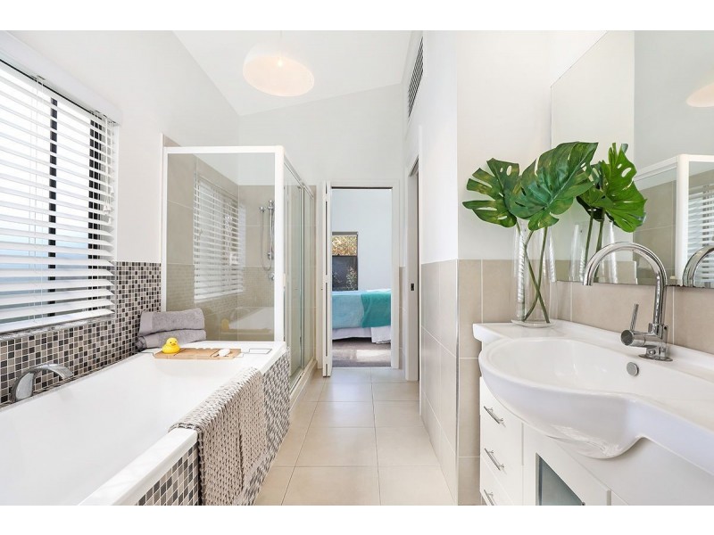 142a Coes Creek Road, Coes Creek QLD 4560