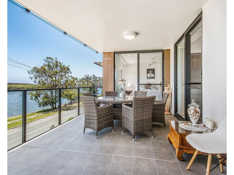 301/319 Bradman Avenue, Maroochydore QLD 4558
