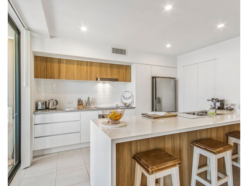 301/319 Bradman Avenue, Maroochydore QLD 4558