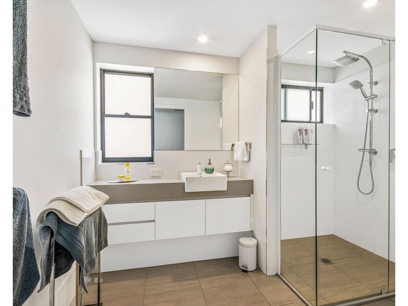301/319 Bradman Avenue, Maroochydore QLD 4558