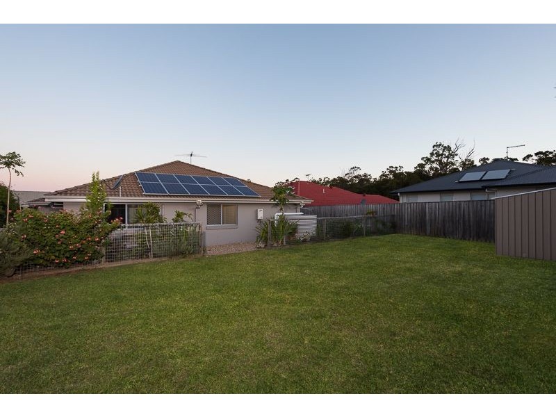 4 Forrest Street, Redland Bay QLD 4165