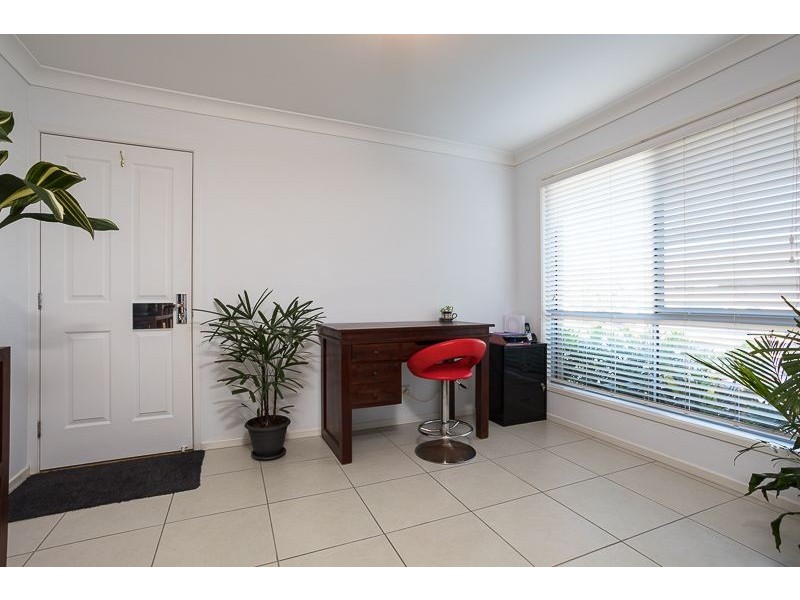 4 Forrest Street, Redland Bay QLD 4165
