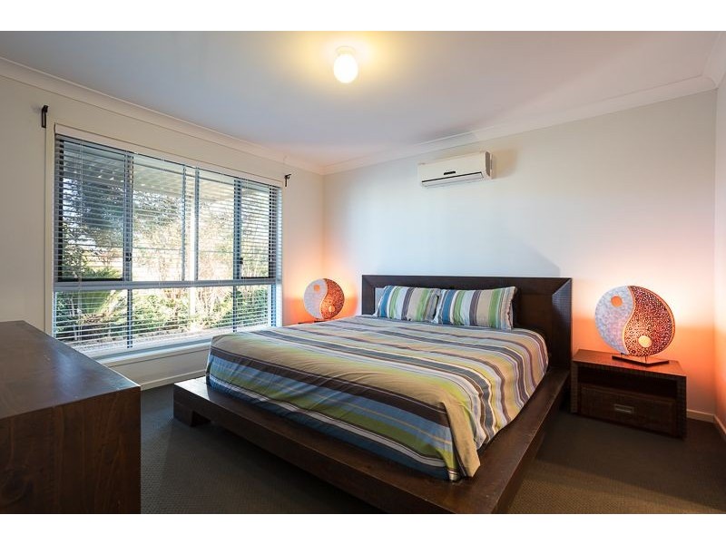 4 Forrest Street, Redland Bay QLD 4165