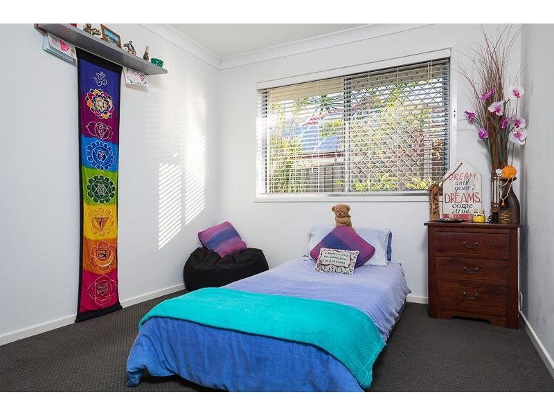 4 Forrest Street, Redland Bay QLD 4165
