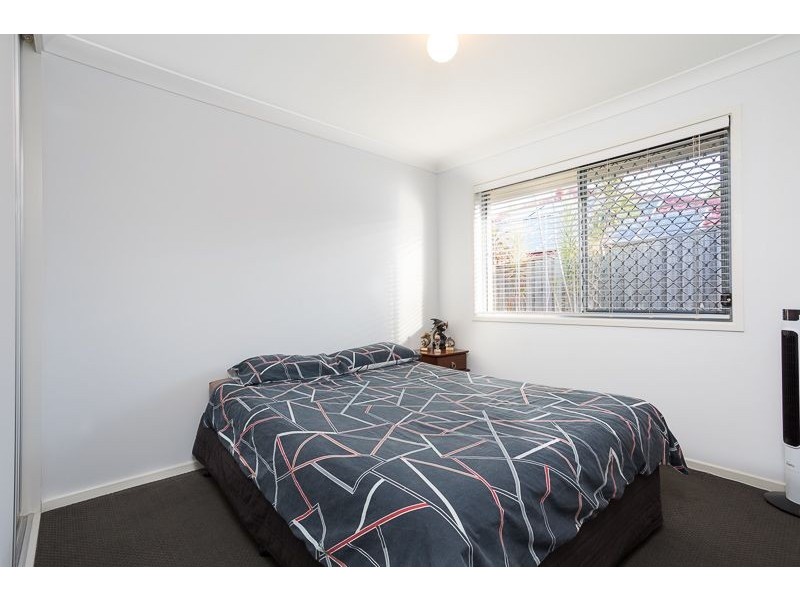 4 Forrest Street, Redland Bay QLD 4165