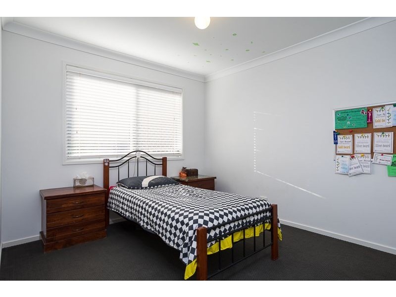 4 Forrest Street, Redland Bay QLD 4165