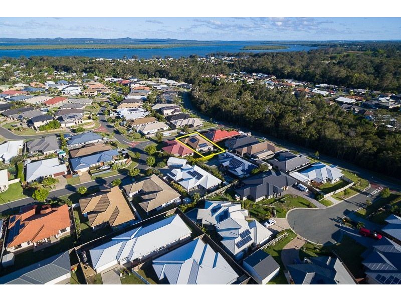 4 Forrest Street, Redland Bay QLD 4165