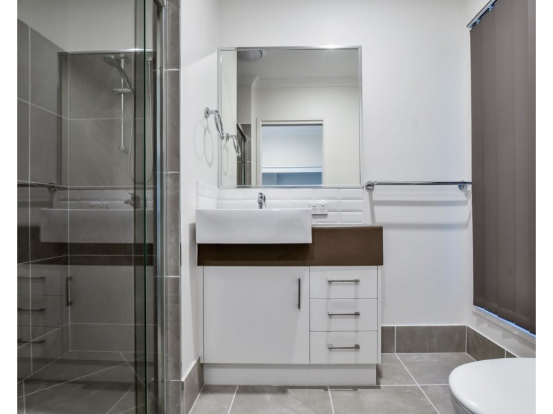 24 Prosperity Drive, Birtinya QLD 4575