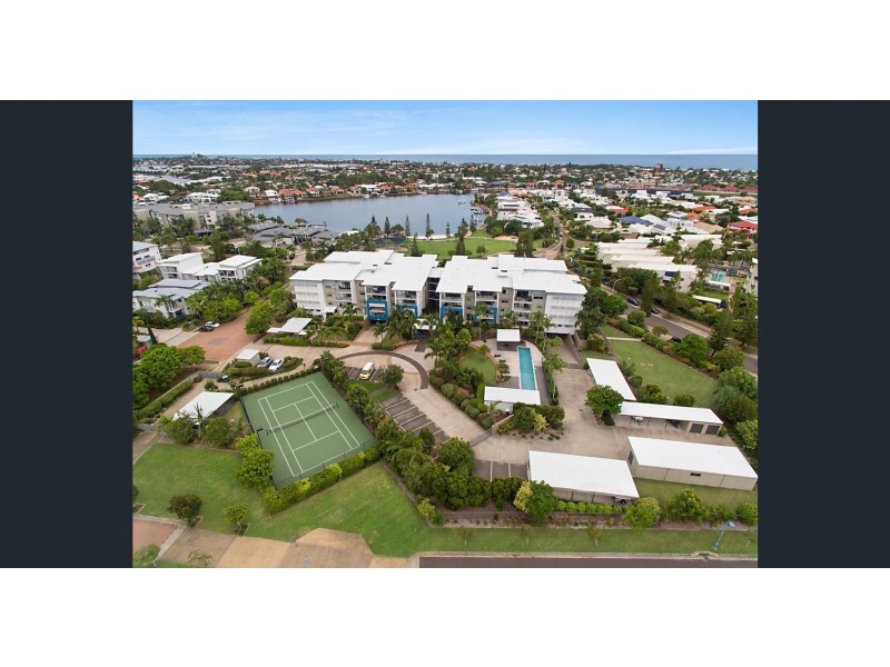 33/4 Grand Parade, Kawana Island QLD 4575