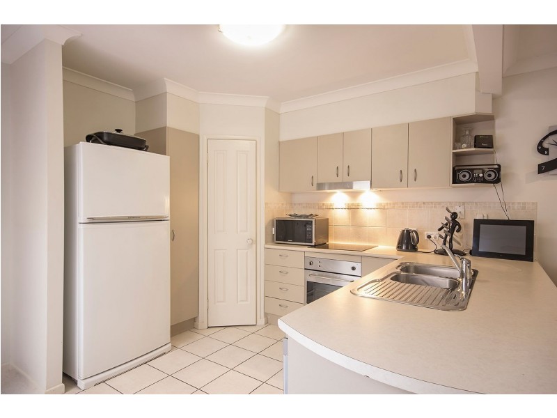 25/2 Springhill Drive, Sippy Downs QLD 4556
