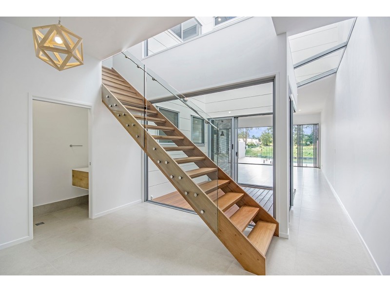 18 Osborne Circuit, Maroochydore QLD 4558