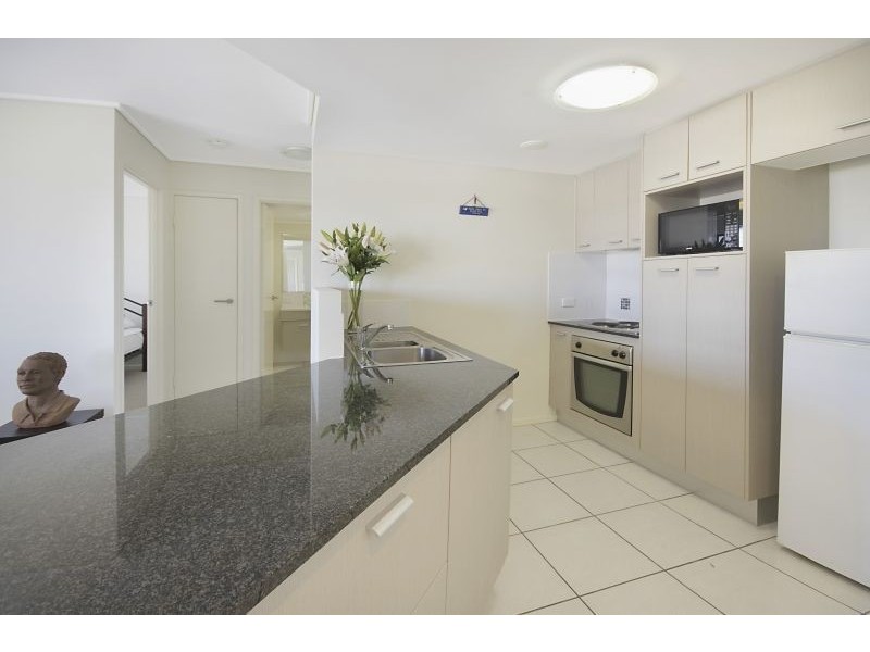 52/4 Grand Parade, Kawana Island QLD 4575