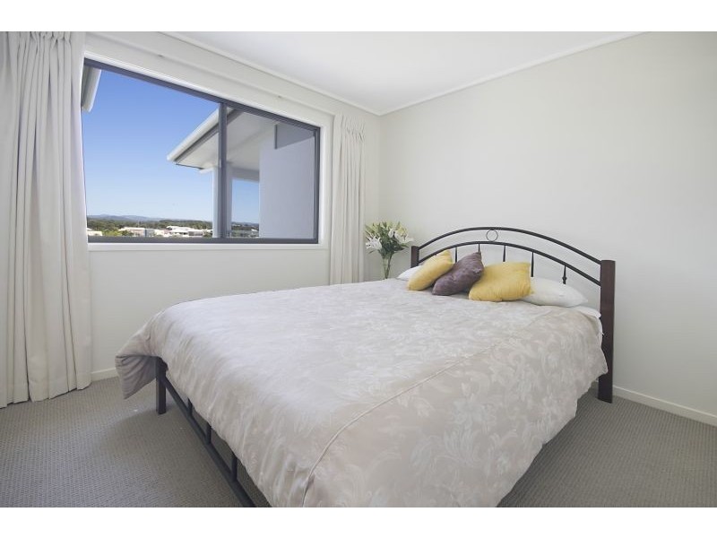 52/4 Grand Parade, Kawana Island QLD 4575