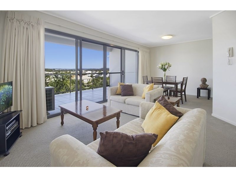 52/4 Grand Parade, Kawana Island QLD 4575