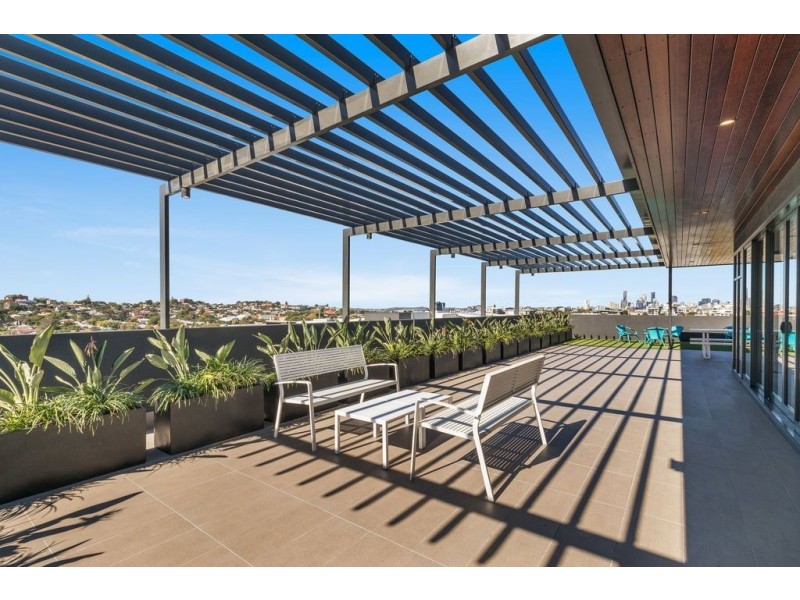 **UNDER APPLICATION** ID: 1560 Lutwyche Road, Lutwyche QLD 4030