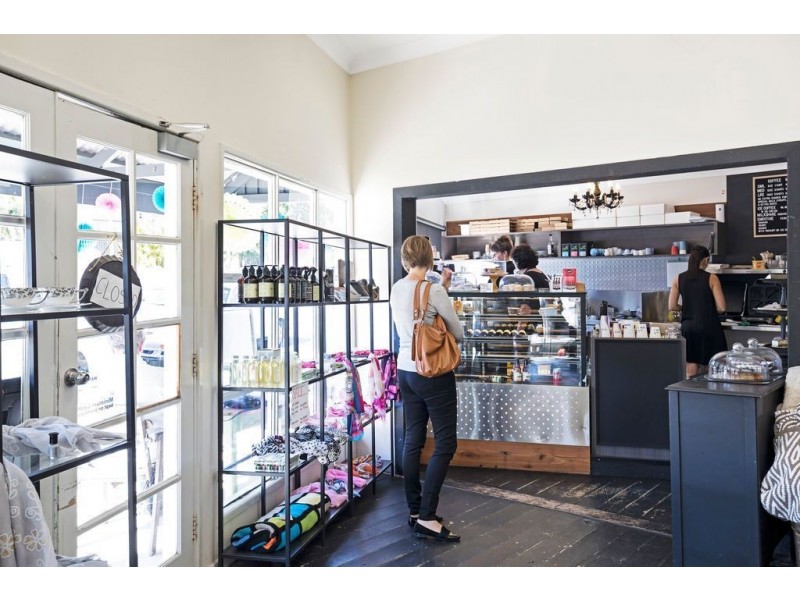 **UNDER APPLICATION** ID: 1560 Lutwyche Road, Lutwyche QLD 4030