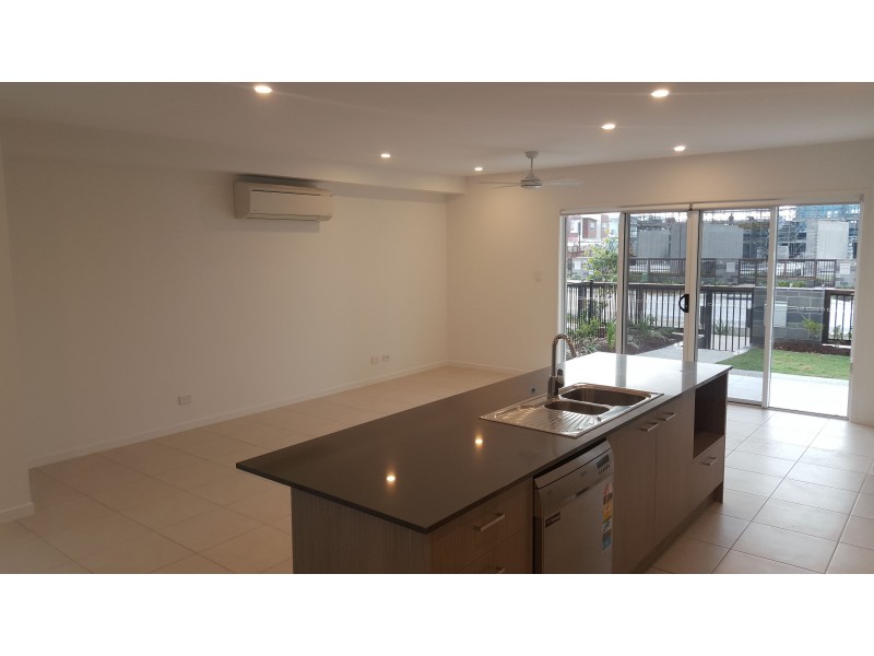 74 Prosperity Drive, Birtinya QLD 4575