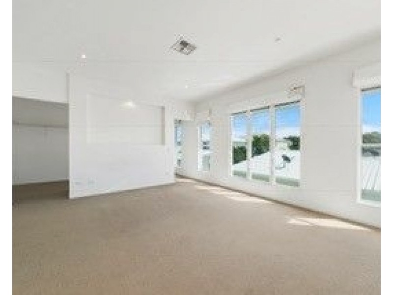 A/1 Komodo Court, Kawana Island QLD 4575
