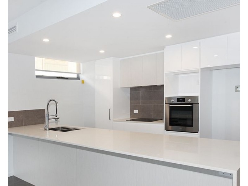 3/305 Bradman Avenue, Maroochydore QLD 4558