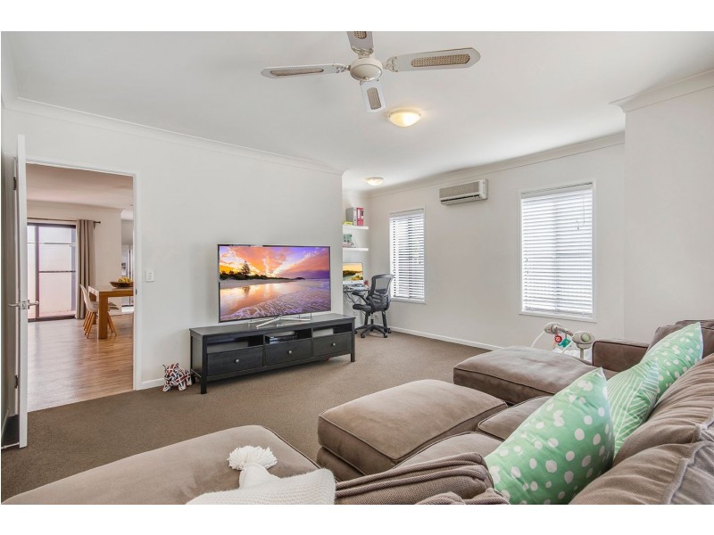 8/2 Springhill Drive, Sippy Downs QLD 4556