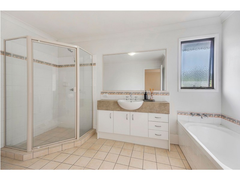 8/2 Springhill Drive, Sippy Downs QLD 4556