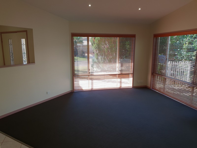 11 Seafarer Court, Bokarina QLD 4575