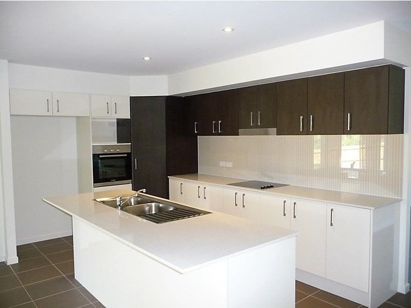 1 Cordwood Drive, Cooroy QLD 4563