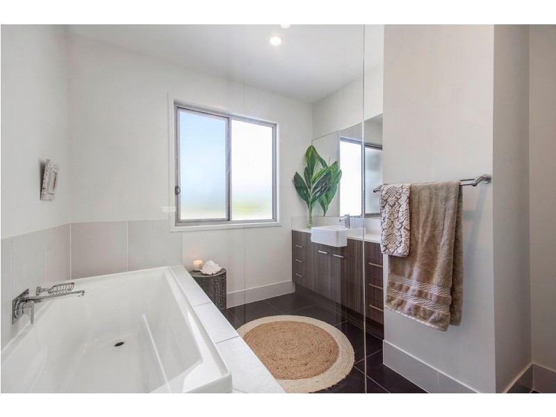 52 Viridian Circuit, Birtinya QLD 4575