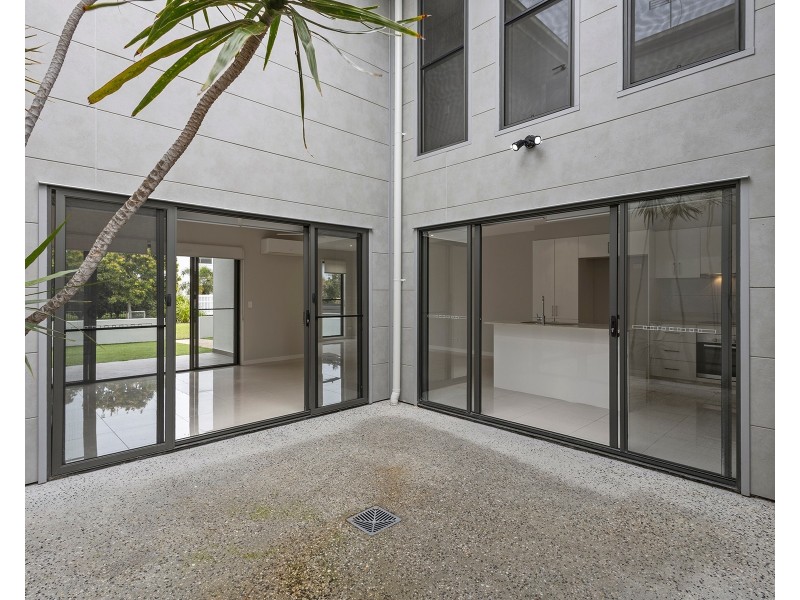 10 Almaden Lane, Maroochydore QLD 4558