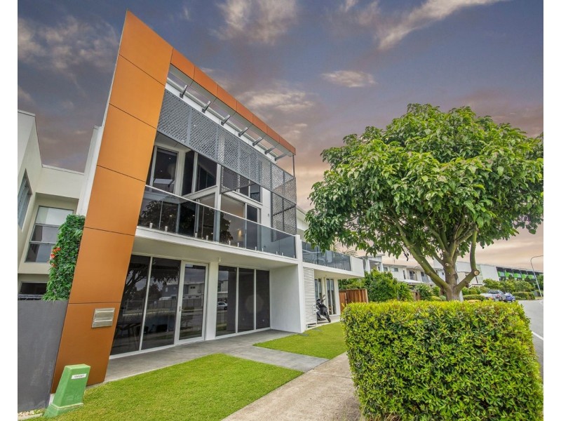 2/11 Sunrise Drive, Maroochydore QLD 4558