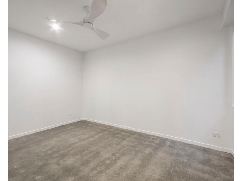 2/11 Sunrise Drive, Maroochydore QLD 4558