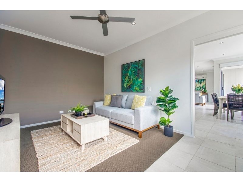 13 Foxtail Circuit, Mountain Creek QLD 4557