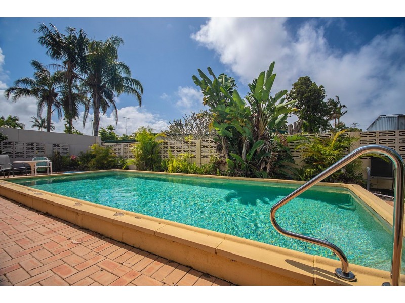 Unit 1/60-62 Broadsea Avenue, Maroochydore QLD 4558