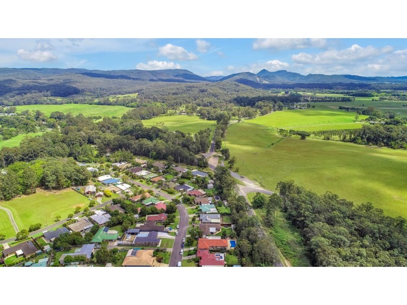 24 Wappa Outlook Drive, Yandina QLD 4561